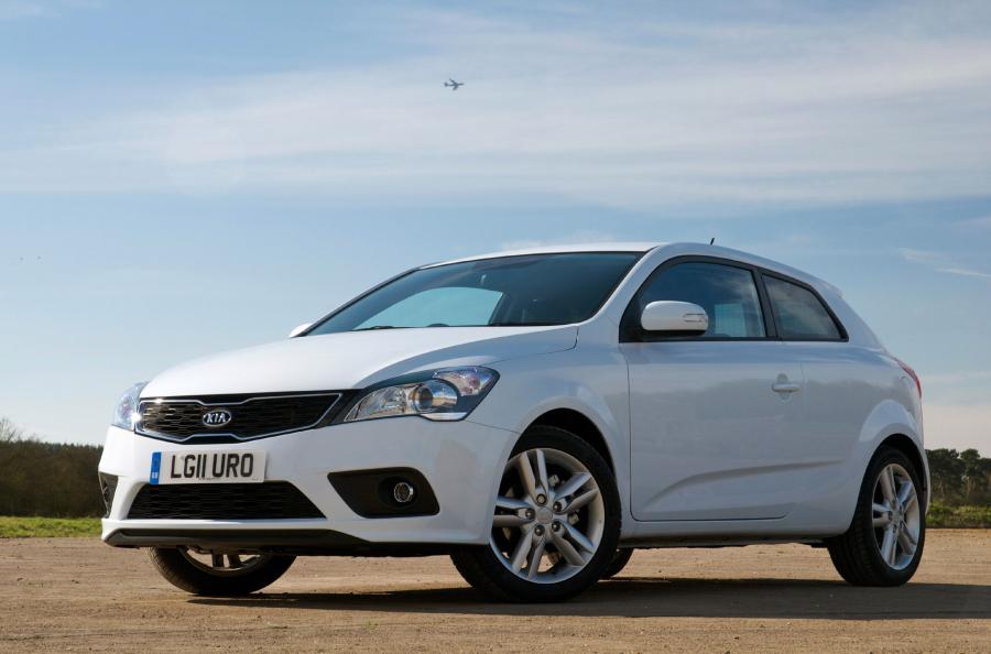  Kia pro_cee&rsquo;d 4 2011 года  (фото 2 из 2)